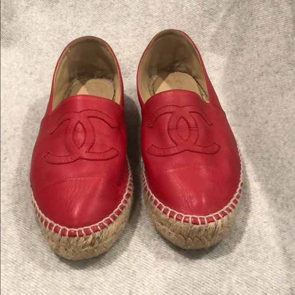 chanel shoes red